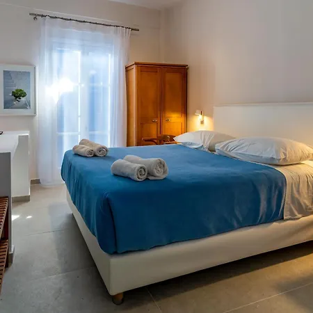 Manto Hotel 2*