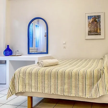 マント Mykonos Town