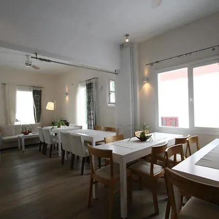 Hotel Manto 2*